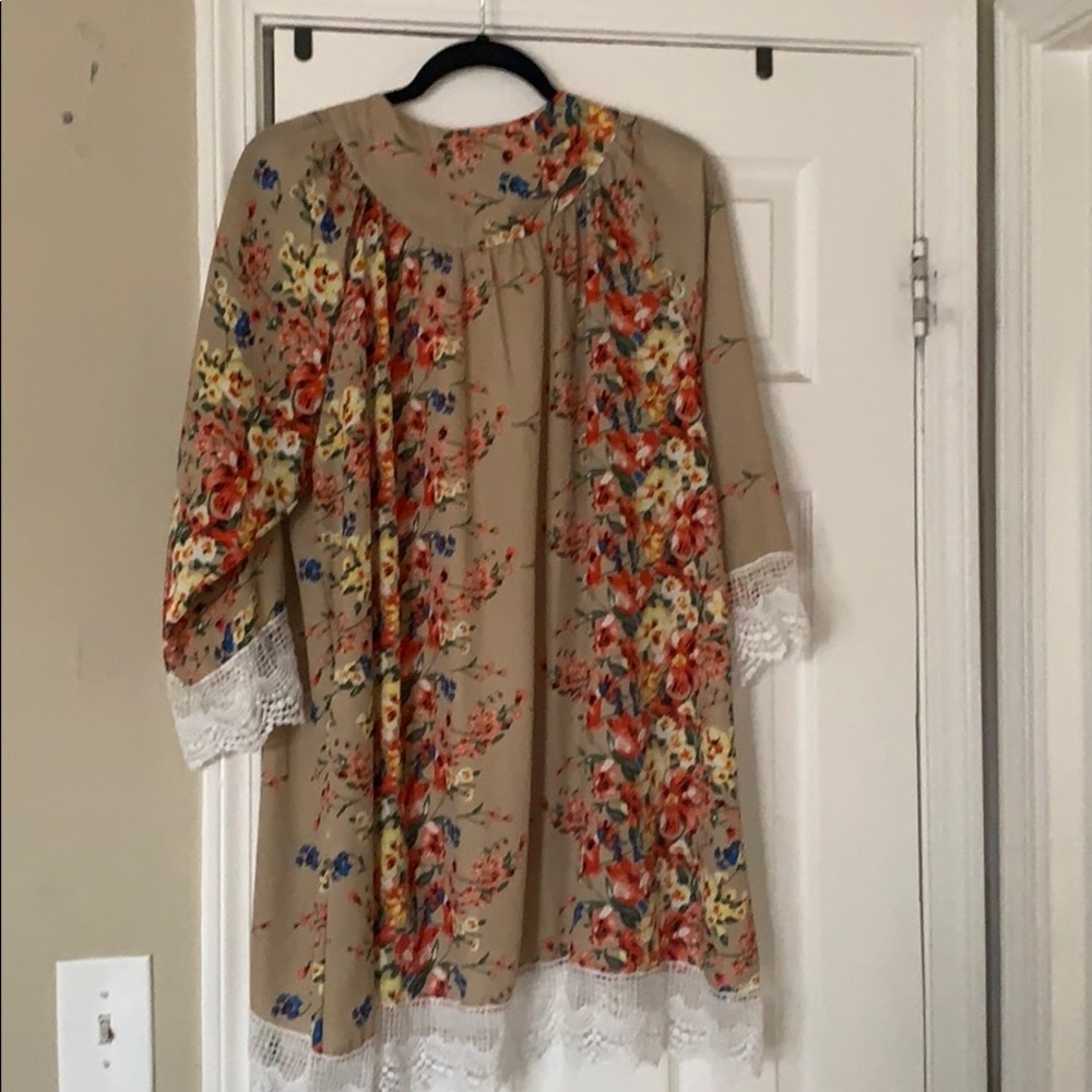 Kimono - Picture 2 of 2